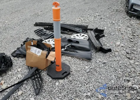 2019 Nissan Rogue S z USA, uszkodzony, nr VIN KNMAT2MV1KP527813